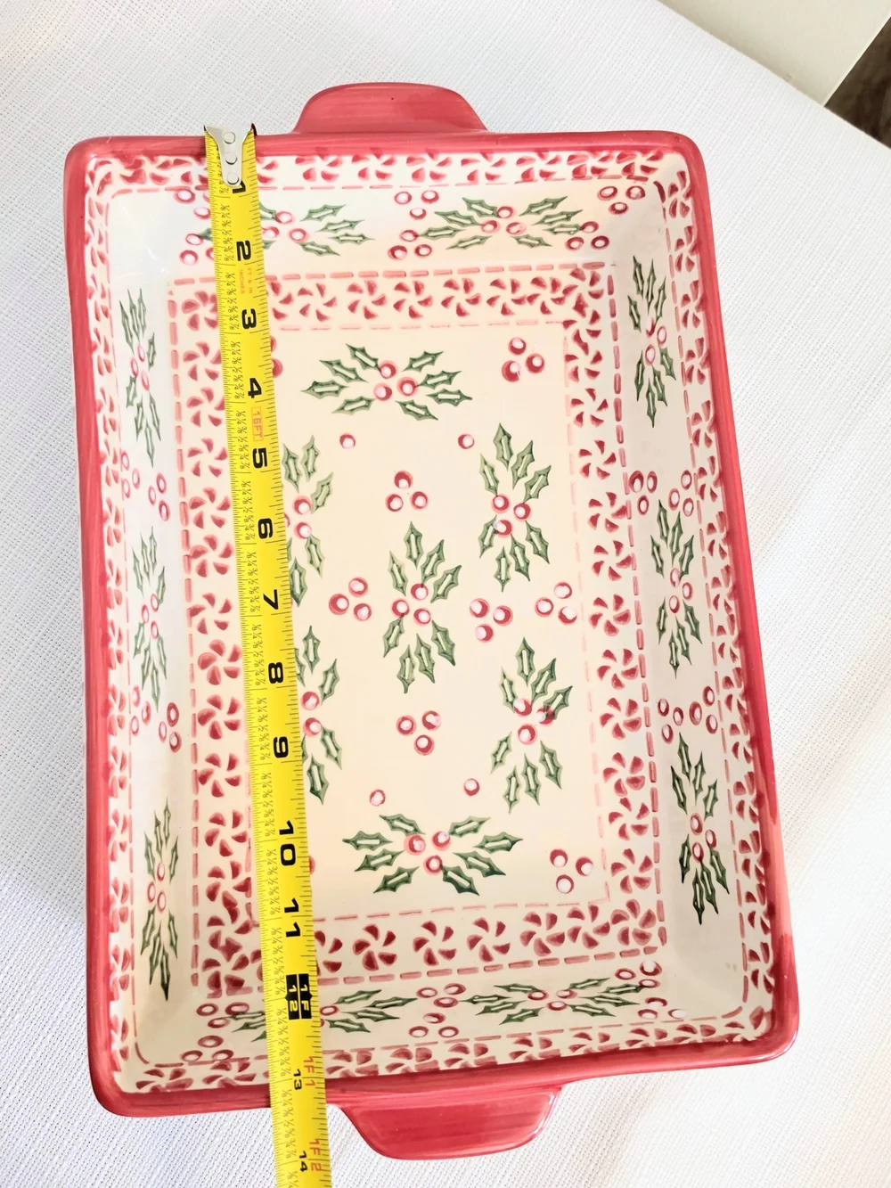 Temptations Peppermint Holly Casserole Dish W Carry Rack 9x13 Christmas Cooking